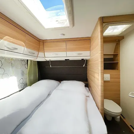 Parque de Campismo Mietwohnwagen 01 *