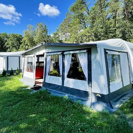 Campsite Mietwohnwagen 01